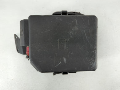 2008-2011 Chevrolet Impala Fusebox Fuse Box Panel Relay Module P/N:13729154-01 Fits Fits 2008 2009 2010 2011 OEM Used Auto Parts