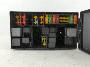 2000-2005 Ford Focus Fusebox Fuse Box Panel Relay Module P/N:98AG-14A076-CD Fits Fits 2000 2001 2002 2003 2004 2005 OEM Used Auto Parts
