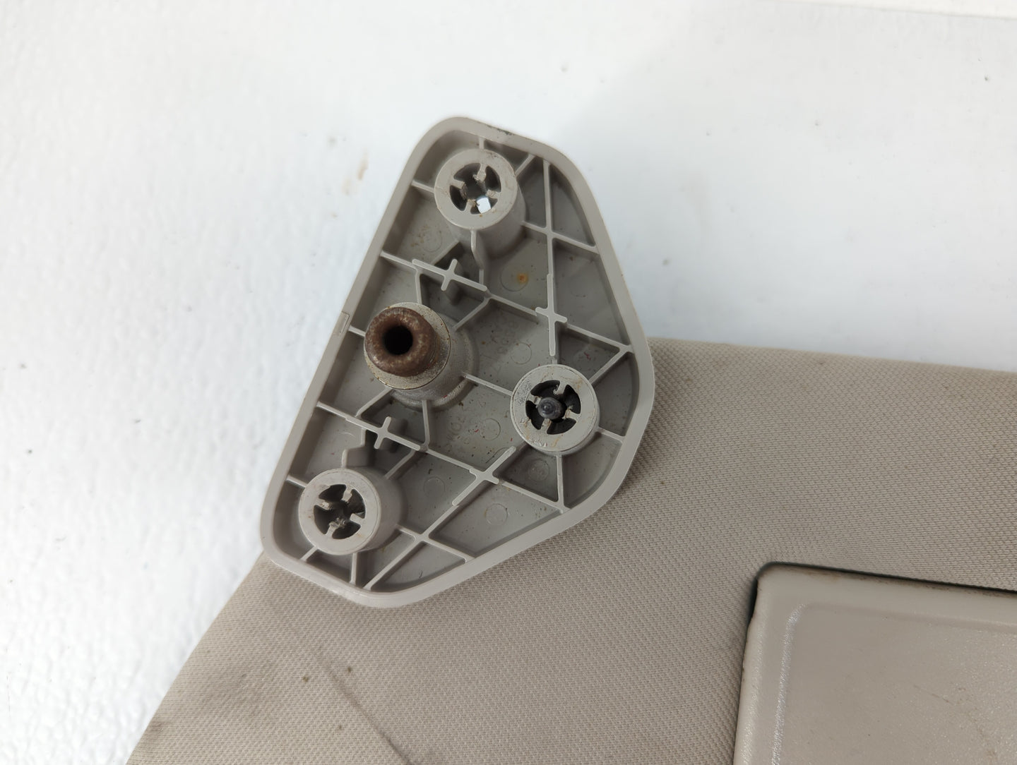 2008 Hummer H3 Sun Visor Shade Replacement Driver Left Mirror Fits OEM Used Auto Parts - Oemusedautoparts1.com