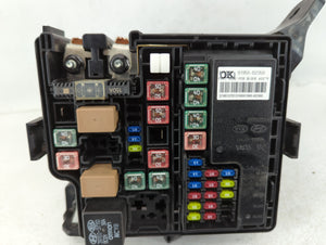 2017-2019 Kia Soul Fusebox Fuse Box Panel Relay Module P/N:91950-B2330 Fits Fits 2017 2018 2019 OEM Used Auto Parts