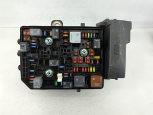 2018-2022 Chevrolet Equinox Fusebox Fuse Box Panel Relay Module P/N:84809671 Fits Fits 2018 2019 2020 2021 2022 OEM Used Auto Parts