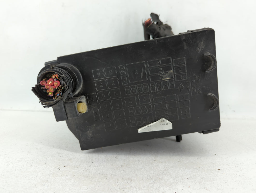 2015-2021 Jeep Renegade Fusebox Fuse Box Panel Relay Module P/N:52027004 Fits Fits 2015 2016 2017 2018 2019 2020 2021 OEM Used Auto Parts