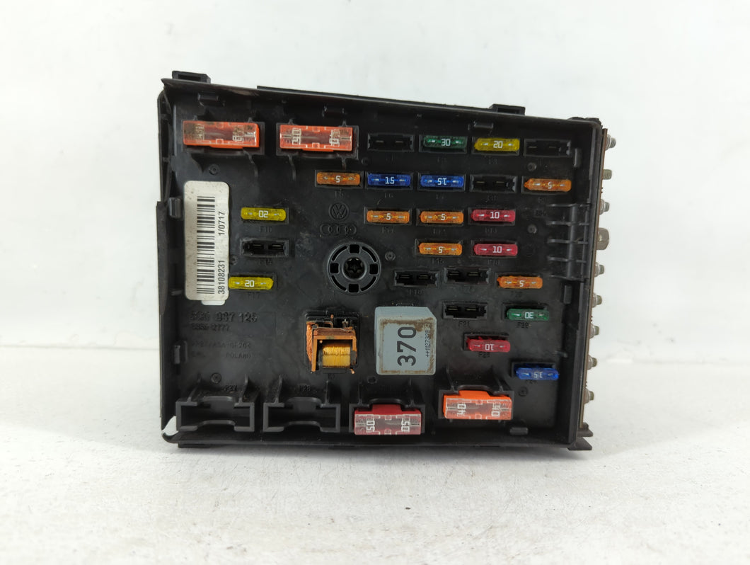 2009-2012 Volkswagen Cc Fusebox Fuse Box Panel Relay Module P/N:6359-2777 3C0 937 125 Fits Fits 2009 2010 2011 2012 OEM Used Auto Parts