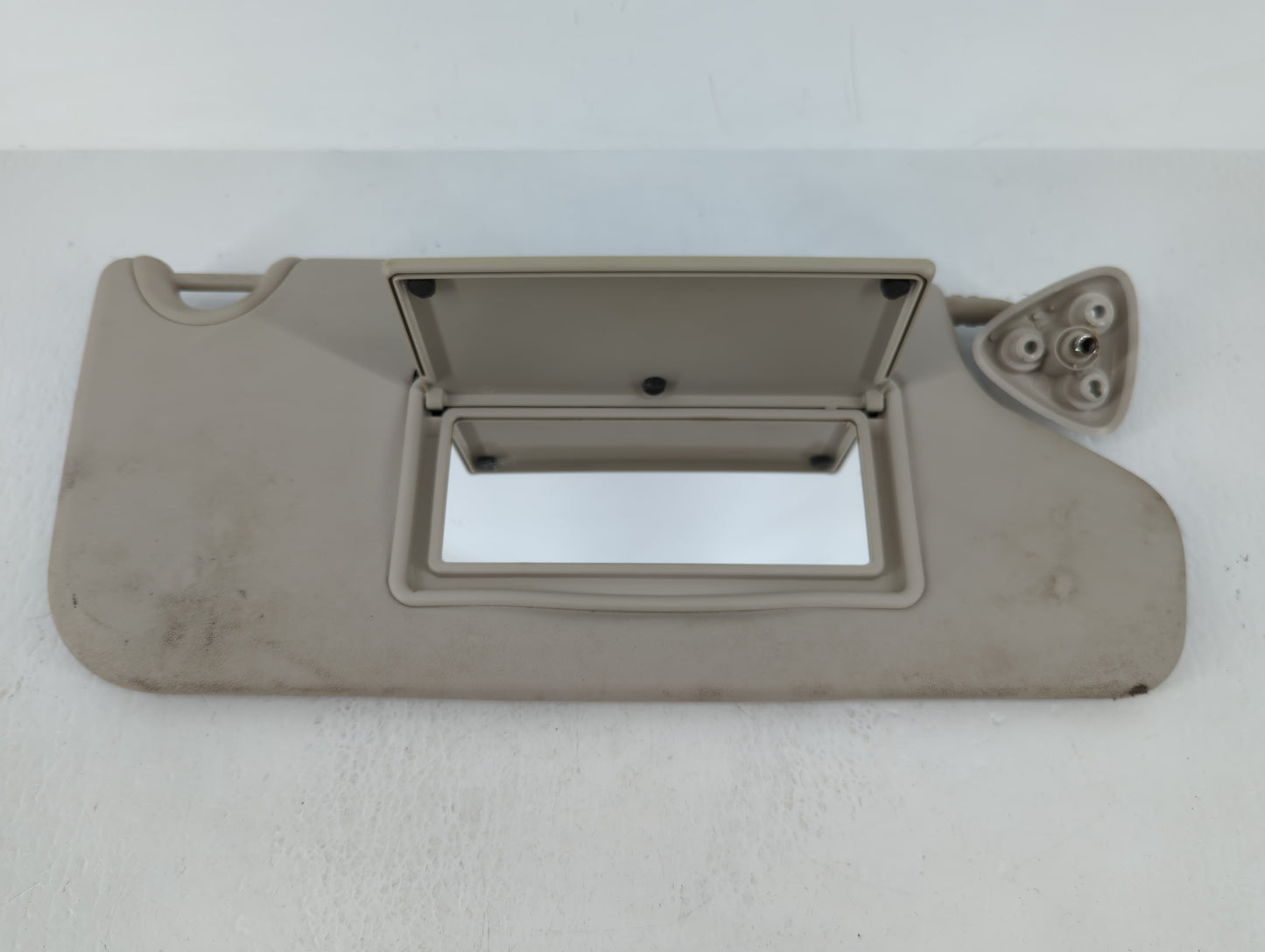 2013 Dodge Journey Sun Visor Shade Replacement Passenger Right Mirror Fits OEM Used Auto Parts - Oemusedautoparts1.com