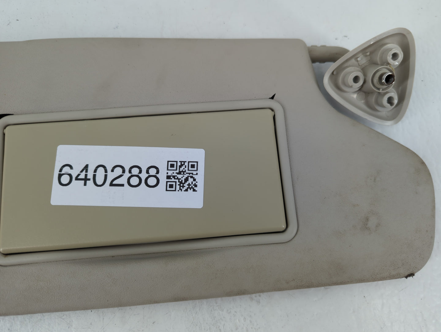 2013 Dodge Journey Sun Visor Shade Replacement Passenger Right Mirror Fits OEM Used Auto Parts - Oemusedautoparts1.com