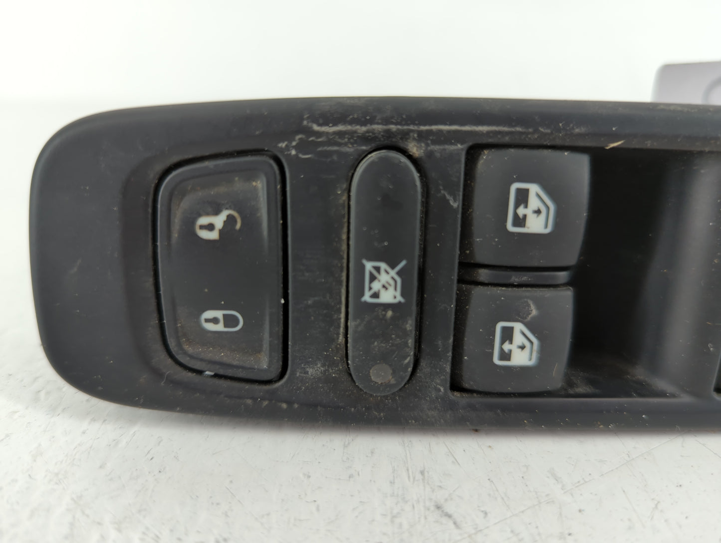 2018 Jeep Compass Master Power Window Switch Replacement Driver Side Left P/N:P6BZ27LXHAA Fits OEM Used Auto Parts - Oemusedautoparts1.com