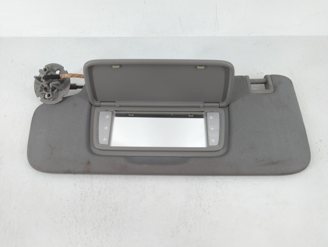 2018-2019 Chevrolet Equinox Sun Visor Shade Replacement Driver Left Mirror Fits Fits 2018 2019 OEM Used Auto Parts