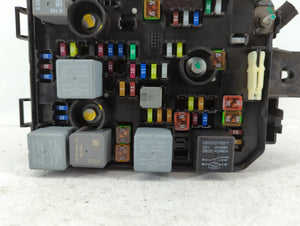 2013-2014 Buick Encore Fusebox Fuse Box Panel Relay Module P/N:0001262 30959L 95131331 Fits Fits 2013 2014 OEM Used Auto Parts