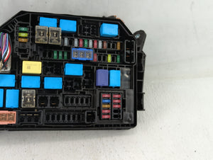 2014-2019 Toyota Corolla Fusebox Fuse Box Panel Relay Module P/N:82662-02K60 Fits Fits 2014 2015 2016 2017 2018 2019 OEM Used Auto Parts