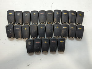 Lot of 25 Chevrolet Keyless Entry Remote Fob MIXED FCC IDS MIXED PART