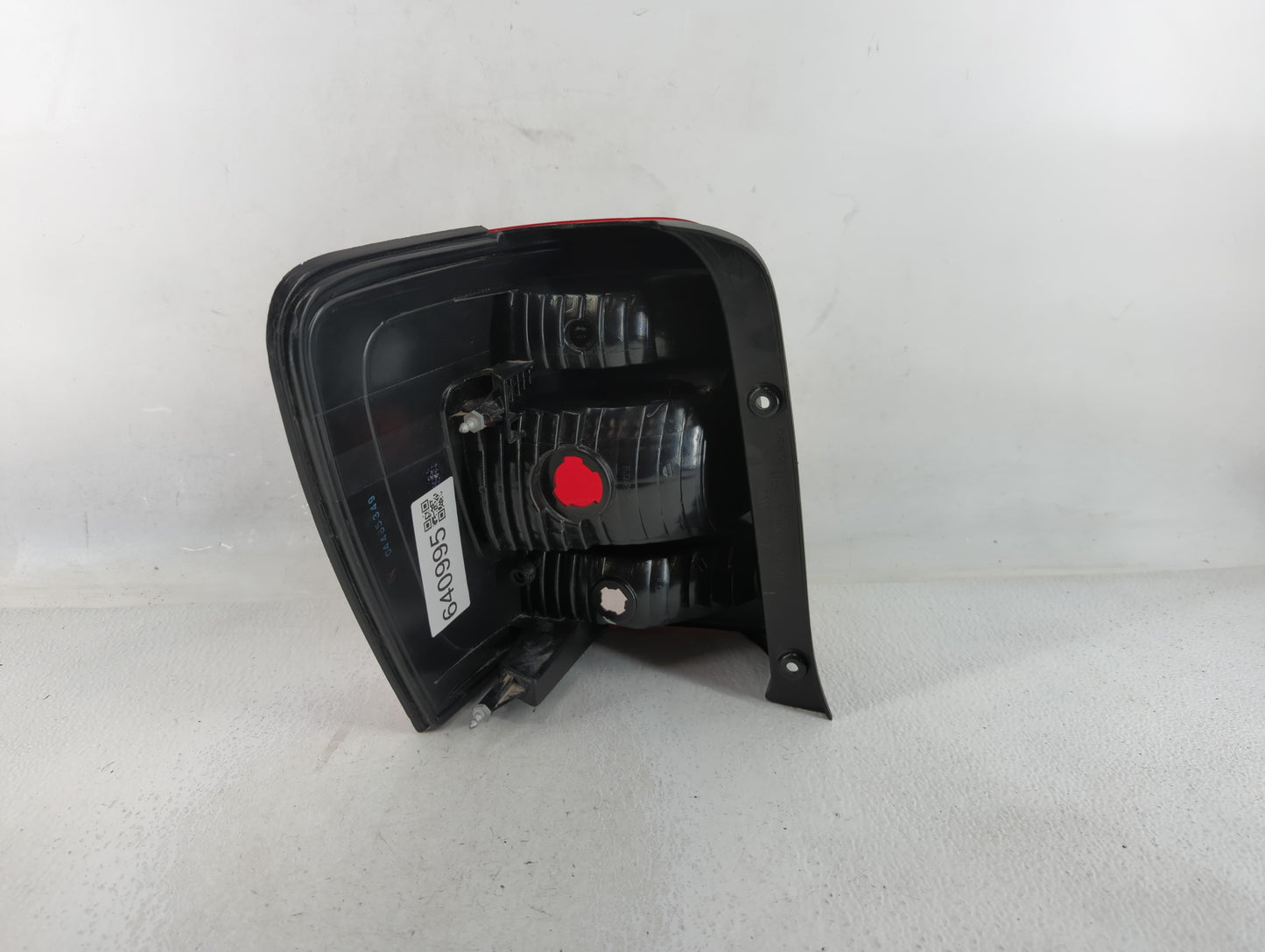 2010 Ford Escape Tail Light Assembly Driver Left OEM P/N:04485349 6L94-13B505-A Fits OEM Used Auto Parts - Oemusedautoparts1.com