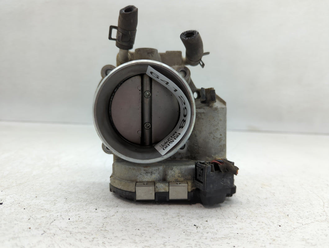 2012-2015 Kia Sorento Throttle Body P/N:35100-2G700 90 4501 0001 Fits Fits 2011 2012 2013 2014 2015 2016 OEM Used Auto Parts