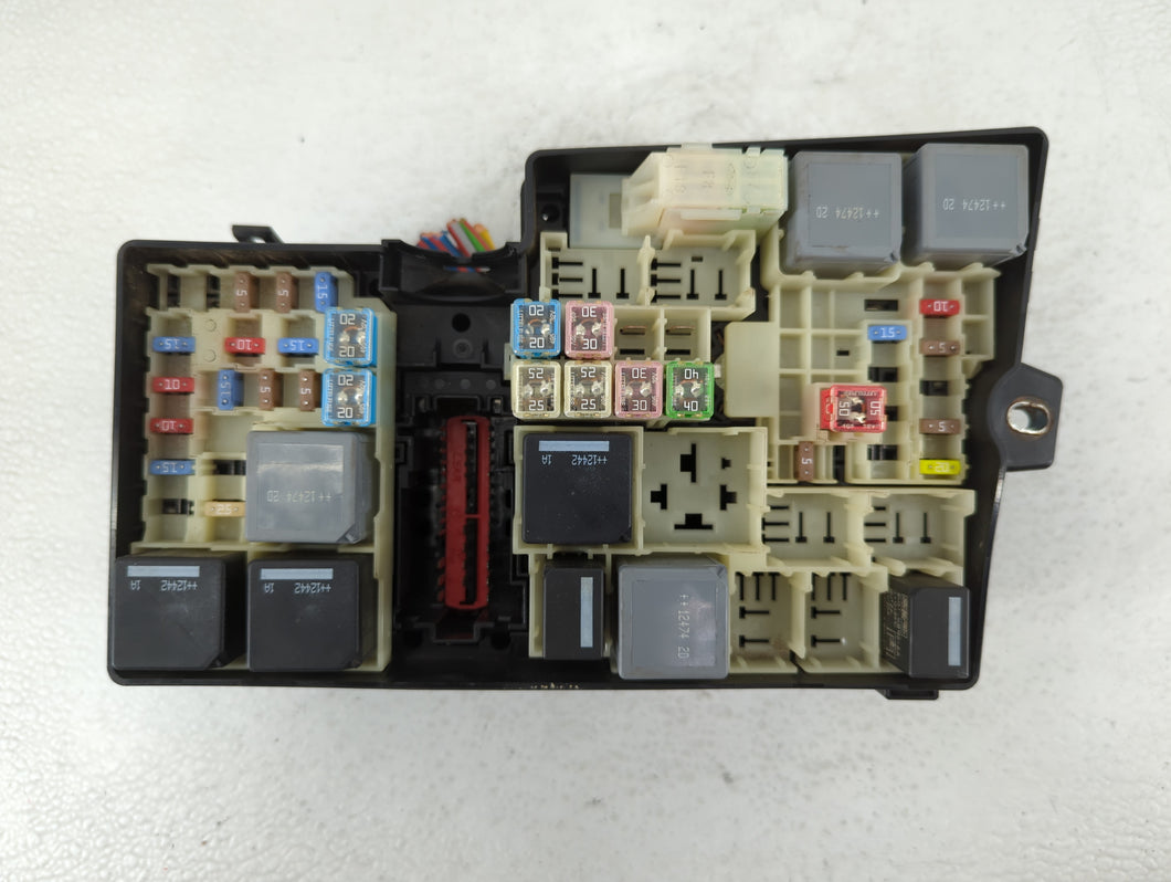 2013 Ford Escape Fusebox Fuse Box Panel Relay Module P/N:21184
AV6T-14A142-AB Fits Fits 2007 OEM Used Auto Parts