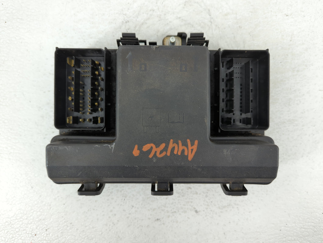 2013-2014 Ford Fusion Fusebox Fuse Box Panel Relay Module P/N:DG9T 14A067AF_02 Fits Fits 2013 2014 OEM Used Auto Parts