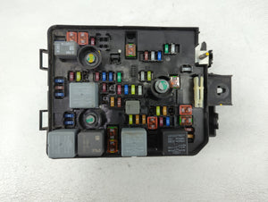 2013-2014 Buick Encore Fusebox Fuse Box Panel Relay Module P/N:0000028 30959L 95131331 Fits Fits 2013 2014 OEM Used Auto Parts