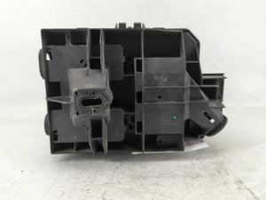 2013-2014 Buick Encore Fusebox Fuse Box Panel Relay Module P/N:0000028 30959L 95131331 Fits Fits 2013 2014 OEM Used Auto Parts