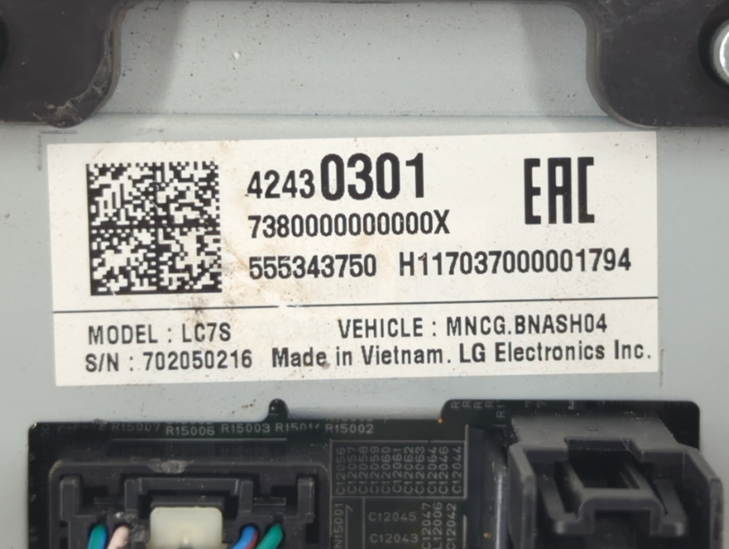 2017 Gmc Acadia Radio AM FM Cd Player Receiver Replacement P/N:42430301 Fits OEM Used Auto Parts - Oemusedautoparts1.com