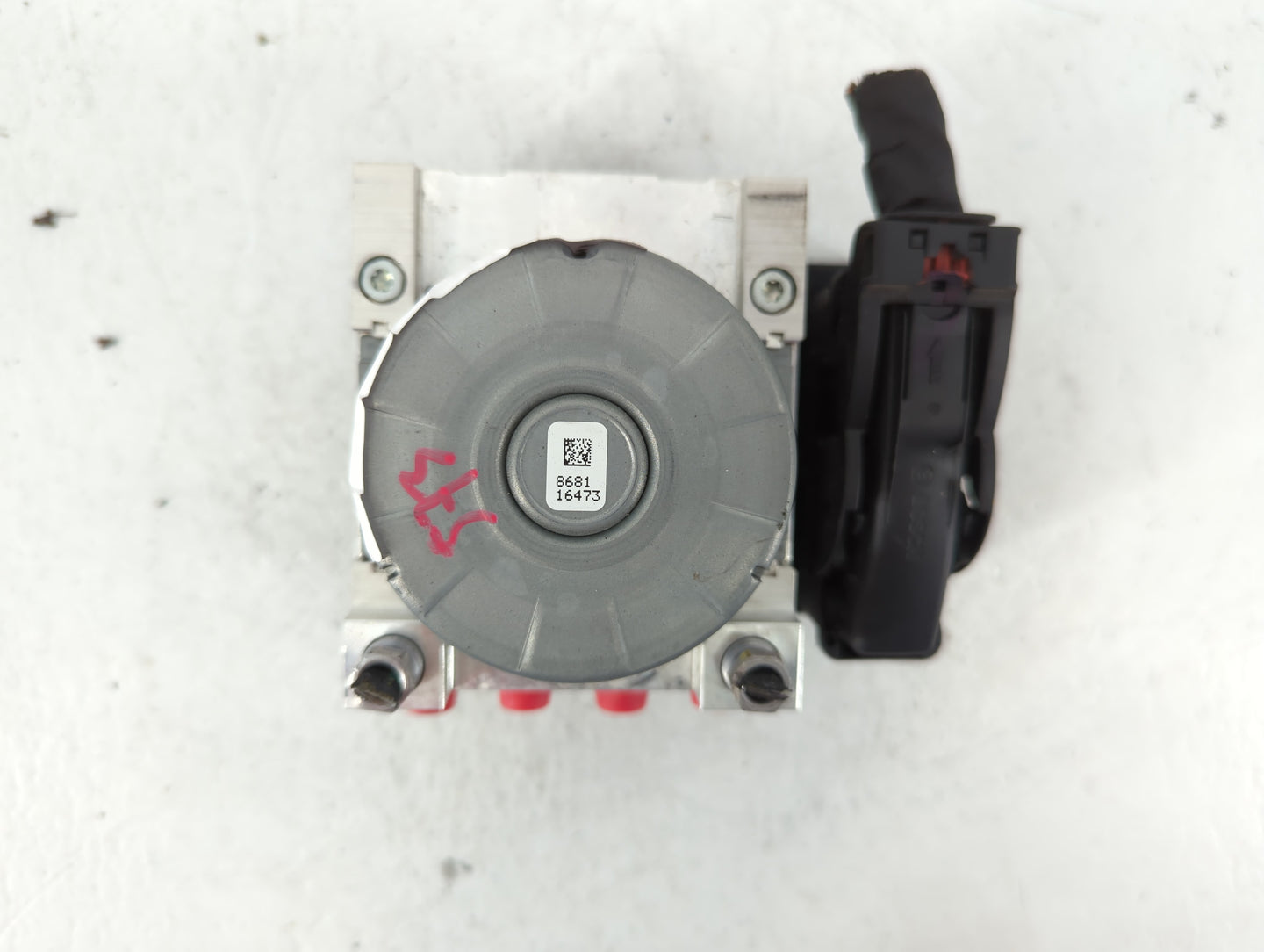 2018 Jeep Compass ABS Pump Control Module Replacement P/N:00534437320 P04726567AH Fits OEM Used Auto Parts - Oemusedautoparts1.com