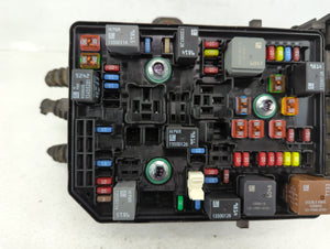 2018-2022 Chevrolet Equinox Fusebox Fuse Box Panel Relay Module P/N:23246682 Fits Fits 2018 2019 2020 2021 2022 OEM Used Auto Parts