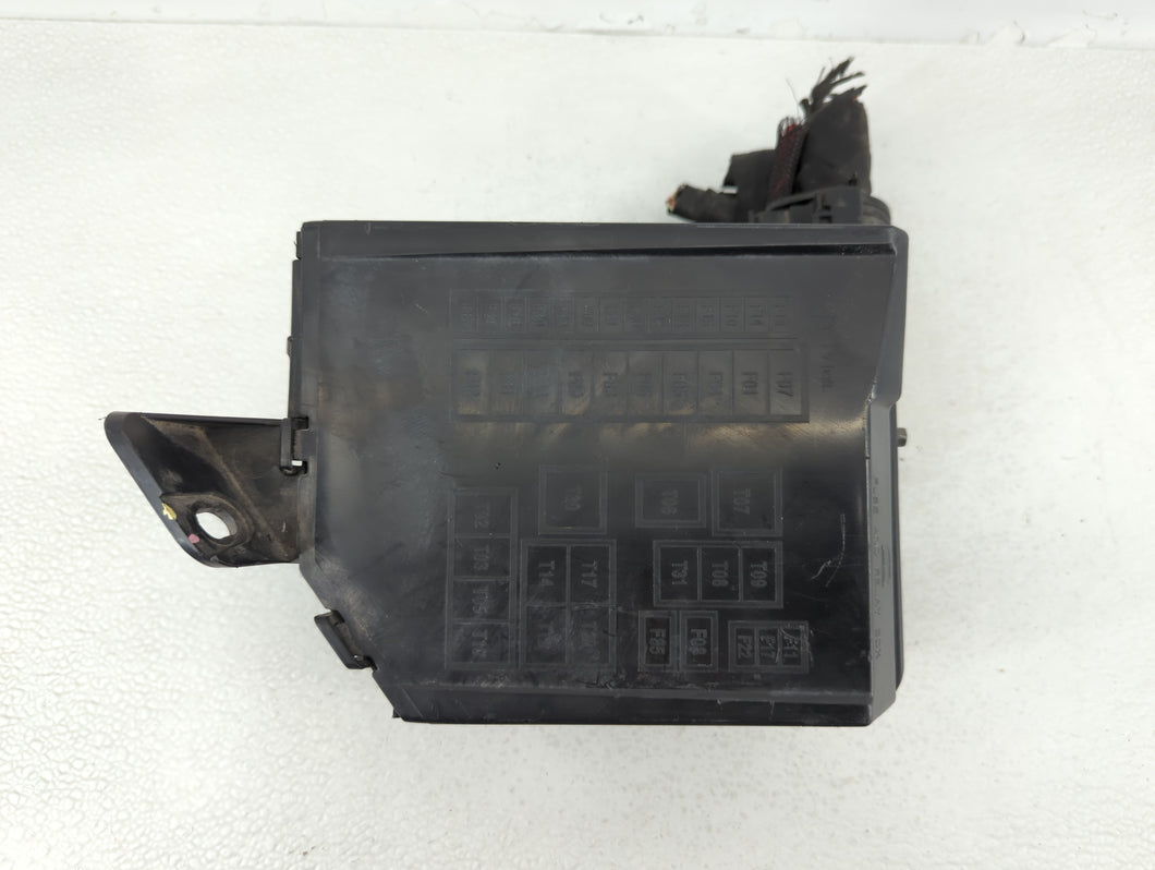 2013-2017 Fiat 500 Fusebox Fuse Box Panel Relay Module P/N:53100999 Fits Fits 2013 2014 2015 2016 2017 OEM Used Auto Parts