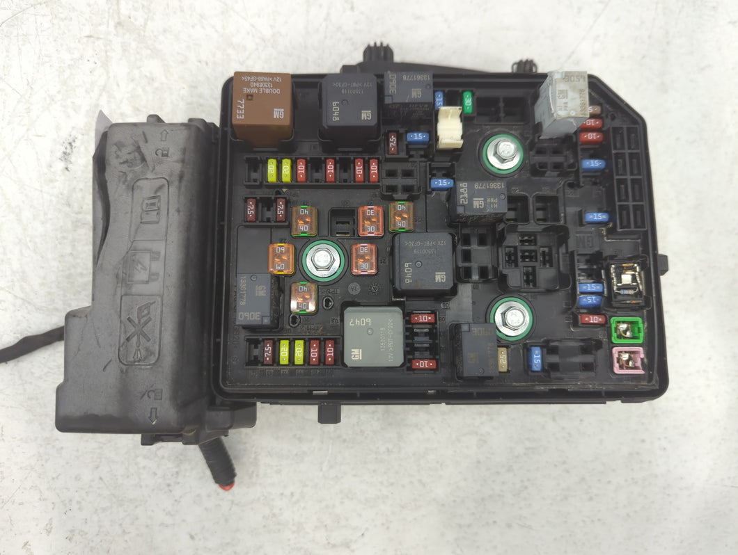 2016-2020 Buick Envision Fusebox Fuse Box Panel Relay Module P/N:PA6 GB20GF10 23287076 Fits Fits 2016 2017 2018 2019 2020 OEM Used Auto Parts