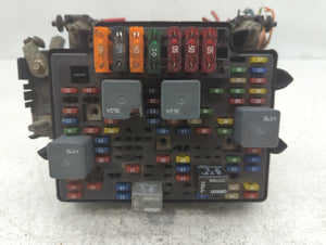 2000-2002 Gmc Yukon Fusebox Fuse Box Panel Relay Module Fits Fits 2000 2001 2002 OEM Used Auto Parts