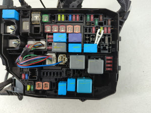 2014-2019 Toyota Corolla Fusebox Fuse Box Panel Relay Module P/N:82662-02660 Fits Fits 2014 2015 2016 2017 2018 2019 OEM Used Auto Parts