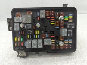 2011-2012 Chevrolet Equinox Fusebox Fuse Box Panel Relay Module P/N:20899627_02 Fits Fits 2011 2012 OEM Used Auto Parts