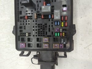 2019 Chevrolet Silverado 1500 Ld Fusebox Fuse Box Panel Relay Module P/N:84303179_01 Fits Fits 2017 2018 OEM Used Auto Parts