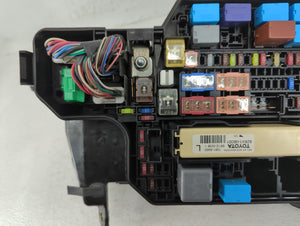 2011-2016 Toyota Sienna Fusebox Fuse Box Panel Relay Module P/N:82672-08120 Fits Fits 2011 2012 2013 2014 2015 2016 OEM Used Auto Parts