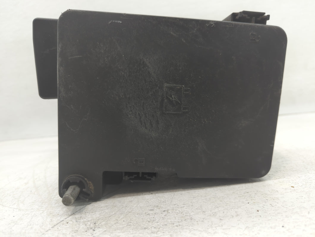 2013-2015 Gmc Terrain Fusebox Fuse Box Panel Relay Module P/N:22929762_01 Fits Fits 2013 2014 2015 OEM Used Auto Parts