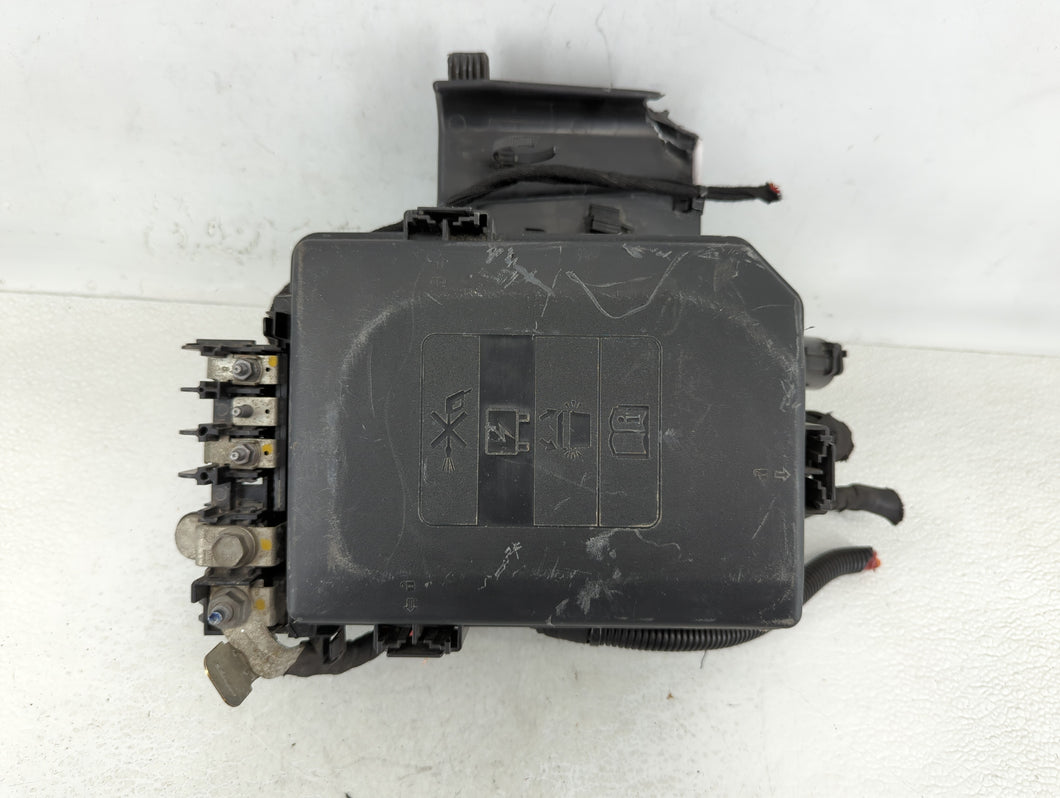 2019 Chevrolet Cruze Fusebox Fuse Box Panel Relay Module P/N:42677659 Fits OEM Used Auto Parts