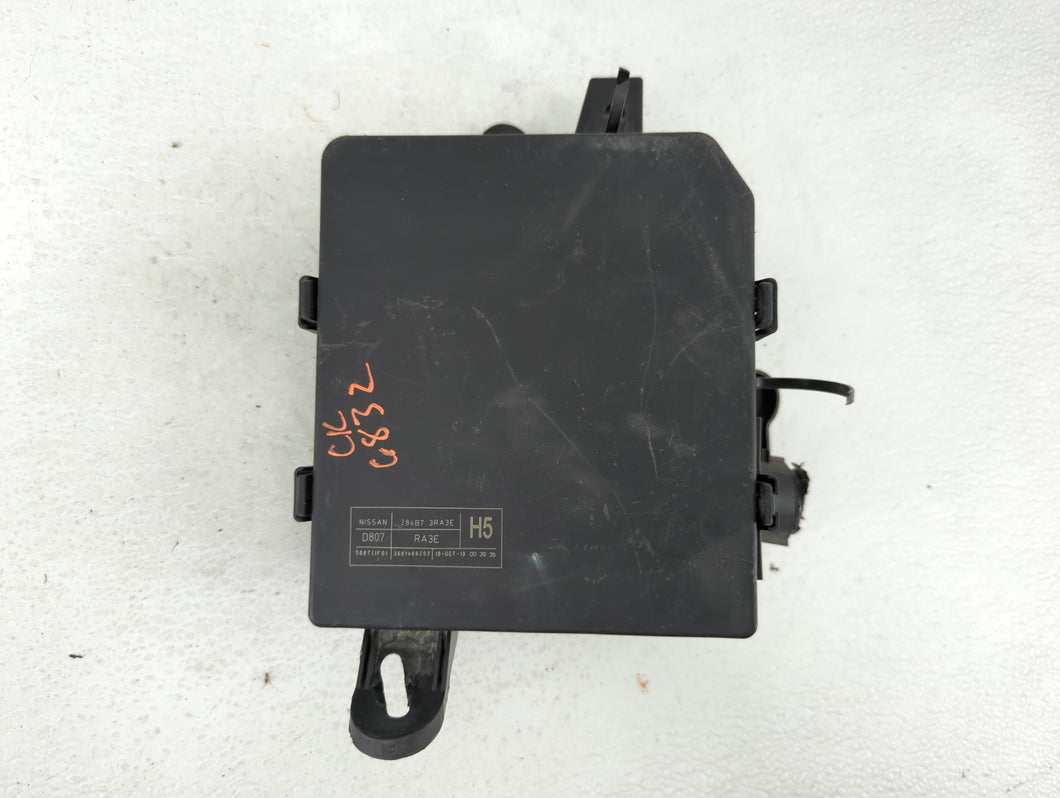 2013-2019 Nissan Sentra Fusebox Fuse Box Panel Relay Module P/N:284B7 3RA3E Fits Fits 2013 2014 2015 2016 2017 2018 2019 OEM Used Auto Parts