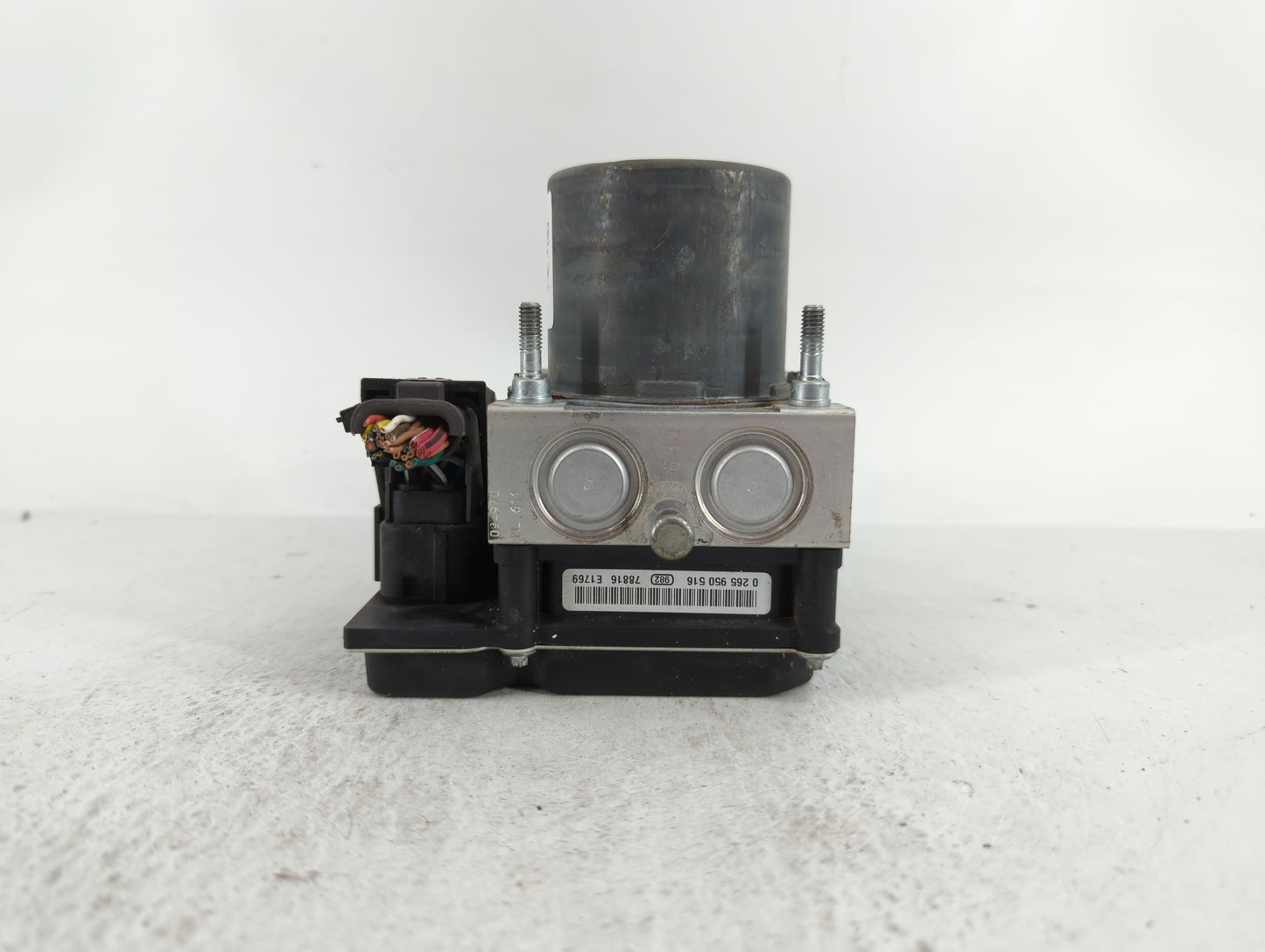 2008 Saturn Outlook ABS Pump Control Module Replacement P/N:25821433 0 265 235 063 03 Fits OEM Used Auto Parts - Oemusedautoparts1.com