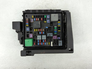 2018-2019 Chevrolet Traverse Fusebox Fuse Box Panel Relay Module P/N:17287 1108 8429 2758 Fits Fits 2018 2019 OEM Used Auto Parts