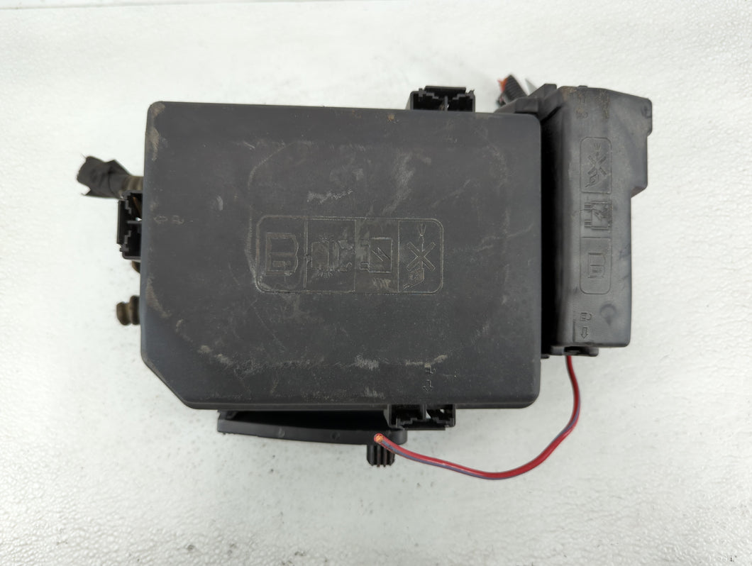 2016-2020 Buick Envision Fusebox Fuse Box Panel Relay Module P/N:84067158 Fits Fits 2016 2017 2018 2019 2020 OEM Used Auto Parts