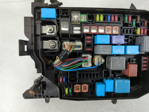 2014-2019 Toyota Corolla Fusebox Fuse Box Panel Relay Module P/N:82662-02661 Fits Fits 2014 2015 2016 2017 2018 2019 OEM Used Auto Parts