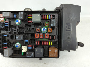 2018-2022 Chevrolet Equinox Fusebox Fuse Box Panel Relay Module P/N:84582317 Fits Fits 2018 2019 2020 2021 2022 OEM Used Auto Parts