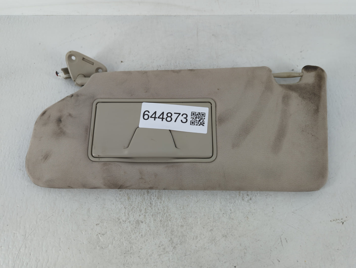 2020 Mitsubishi Outlander Sun Visor Shade Replacement Driver Left Mirror Fits OEM Used Auto Parts - Oemusedautoparts1.com