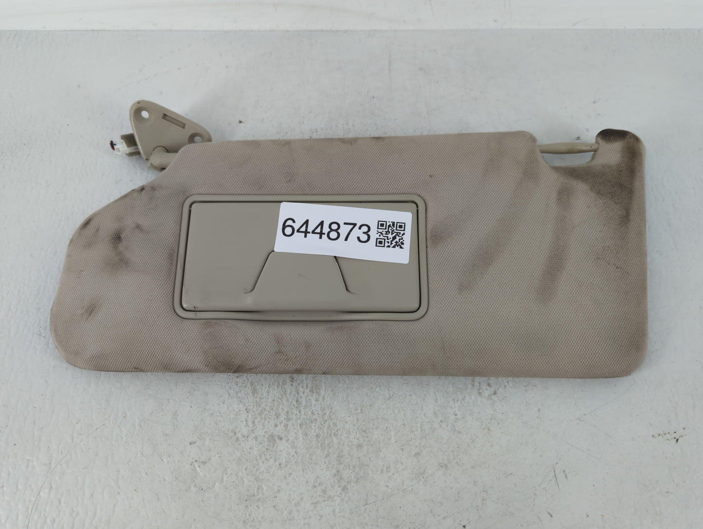 2020 Mitsubishi Outlander Sun Visor Shade Replacement Driver Left Mirror Fits OEM Used Auto Parts - Oemusedautoparts1.com