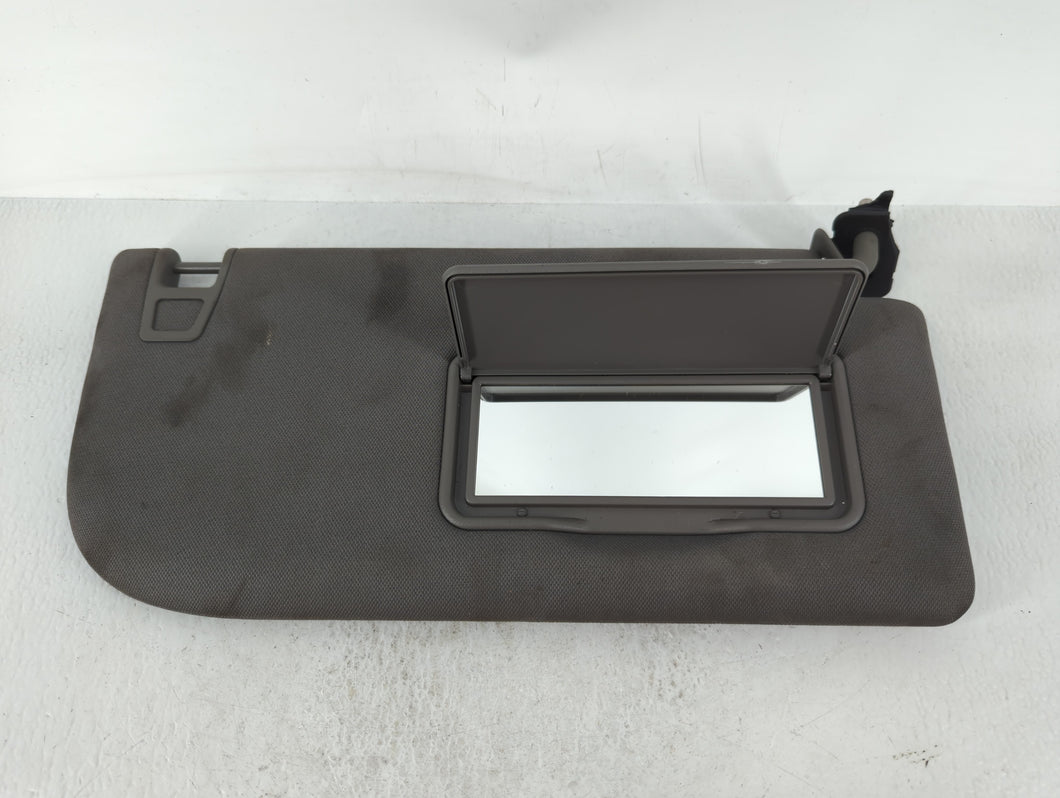 2017-2022 Ford F-250 Super Duty Sun Visor Shade Replacement Passenger Right Mirror Fits Fits 2017 2018 2019 2020 2021 2022 OEM Used Auto Parts