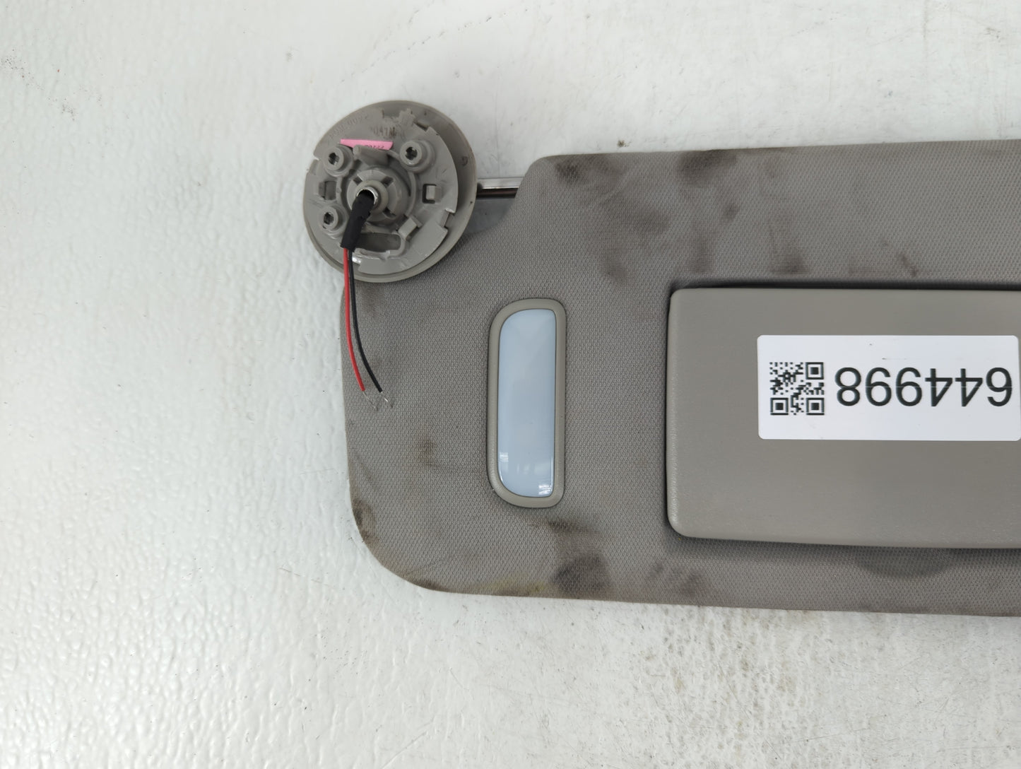 2017 Chevrolet Traverse Sun Visor Shade Replacement Driver Left Mirror Fits OEM Used Auto Parts - Oemusedautoparts1.com