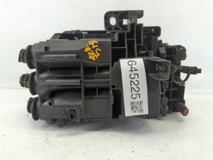 2018-2022 Chevrolet Equinox Fusebox Fuse Box Panel Relay Module P/N:84582317 812461952 Fits Fits 2018 2019 2020 2021 2022 OEM Used Auto Parts