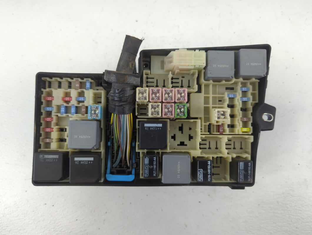 2015 Ford Focus Fusebox Fuse Box Panel Relay Module P/N:E00027328 AV6T-14A142-AB, AV6T-14A067-AD Fits OEM Used Auto Parts