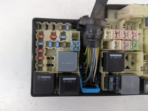 2015 Ford Focus Fusebox Fuse Box Panel Relay Module P/N:E00027328 AV6T-14A142-AB, AV6T-14A067-AD Fits OEM Used Auto Parts