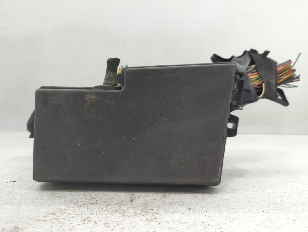 2012-2014 Ford Focus Fusebox Fuse Box Panel Relay Module P/N:E02345500 AV6T-14A 142-AB Fits Fits 2012 2013 2014 OEM Used Auto Parts