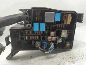 2016-2018 Toyota Rav4 Fusebox Fuse Box Panel Relay Module P/N:82662-42410 Fits Fits 2016 2017 2018 OEM Used Auto Parts