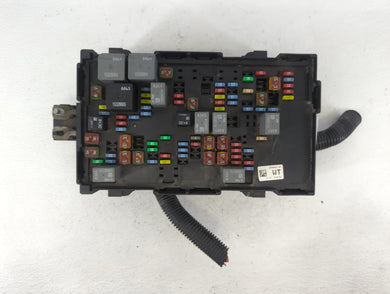 2008-2009 Chevrolet Tahoe Fusebox Fuse Box Panel Relay Module P/N:25905681_03 Fits Fits 2007 2008 2009 OEM Used Auto Parts