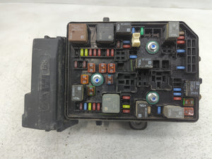 2018-2022 Chevrolet Equinox Fusebox Fuse Box Panel Relay Module P/N:812461952 23246682 Fits Fits 2018 2019 2020 2021 2022 OEM Used Auto Parts