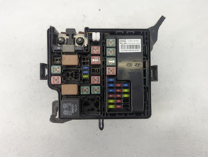 2017-2019 Kia Soul Fusebox Fuse Box Panel Relay Module P/N:YAQK080010 91709B2070 Fits Fits 2017 2018 2019 OEM Used Auto Parts